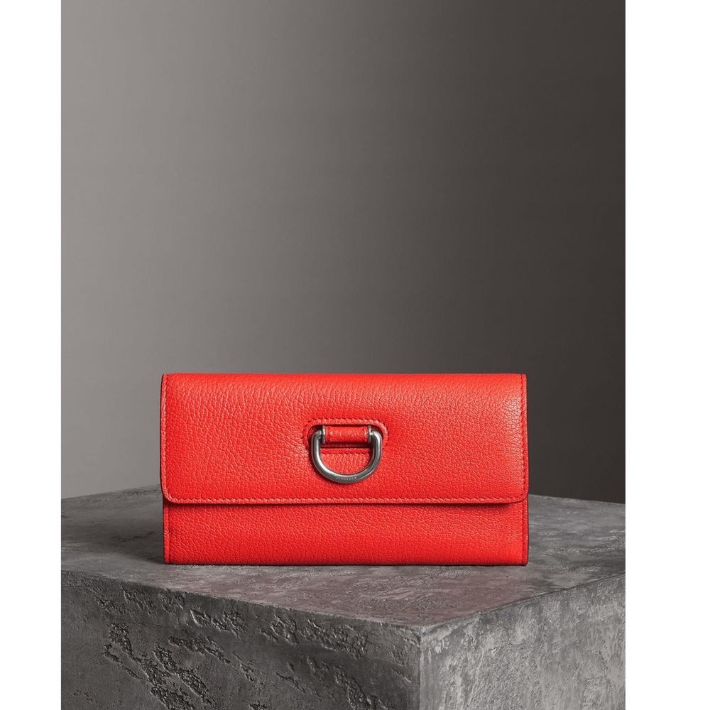 Burberry Red Leather Wallet with Silver Tone D-Ring - Picture 5 of 11